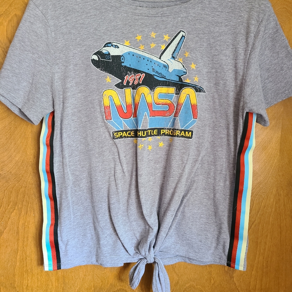 🌟 4/$20 Fifth Sun NASA Tie T-shirt in Size Large